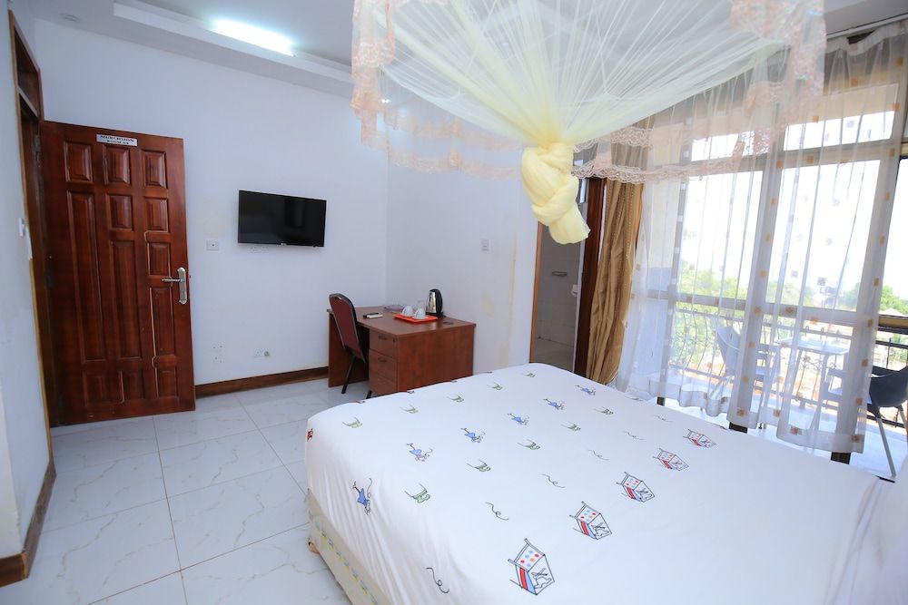 Frontiers Hotel & Lodges LTD 3