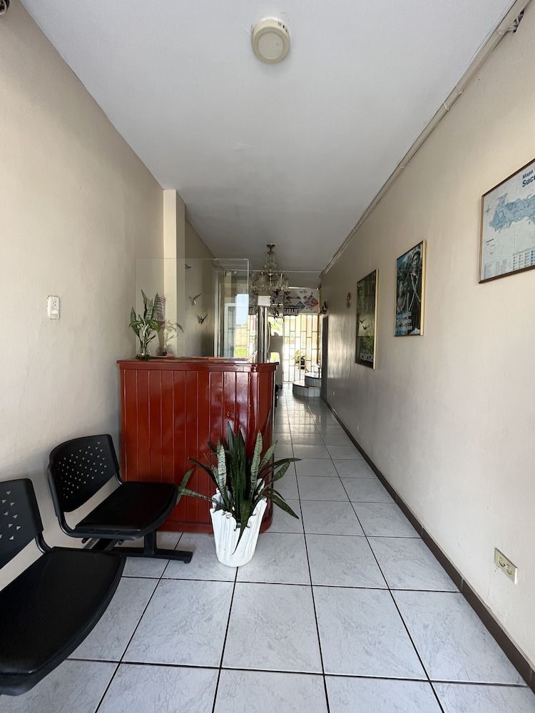 Hostal Amaza Nico Bello Amanecer -1 étoiles à Nueva Loja