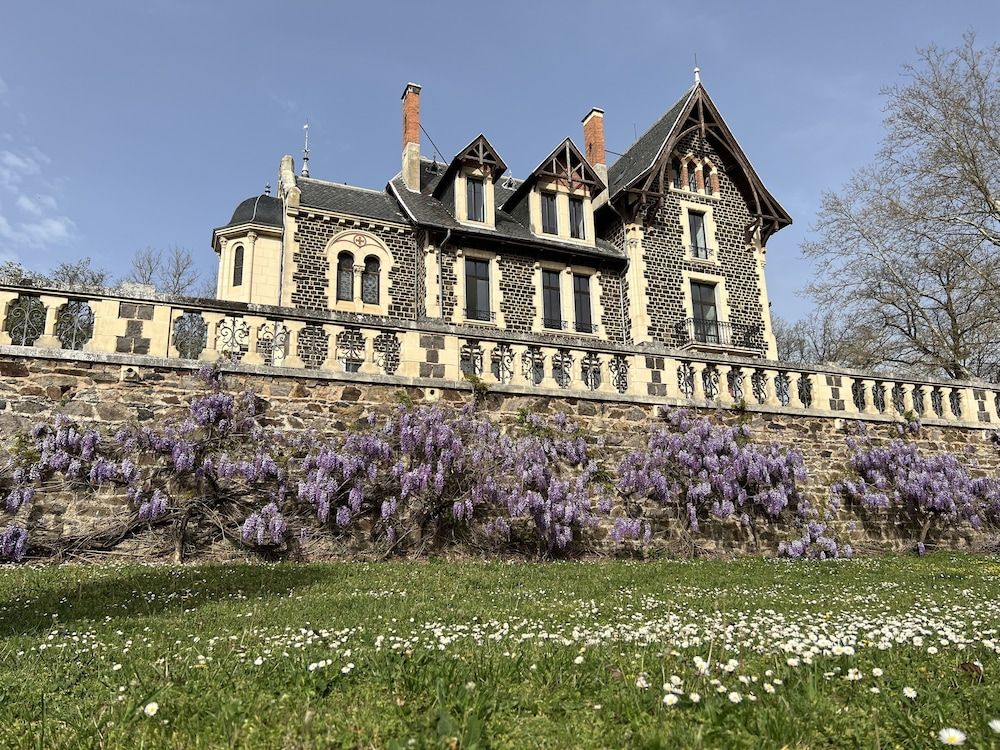 Manoir des Reves Sauvages 3 estrelas em Parentignat