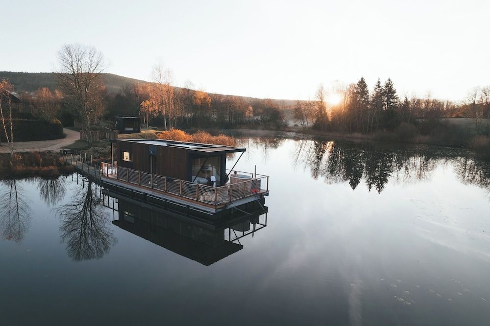Bleu Minuit La Rive Etoila E -1 estrelas em Thézillieu
