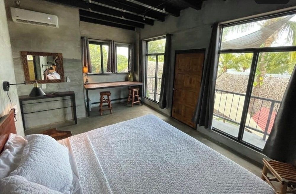 San Carlos Surf Resort Eco Lodge 3