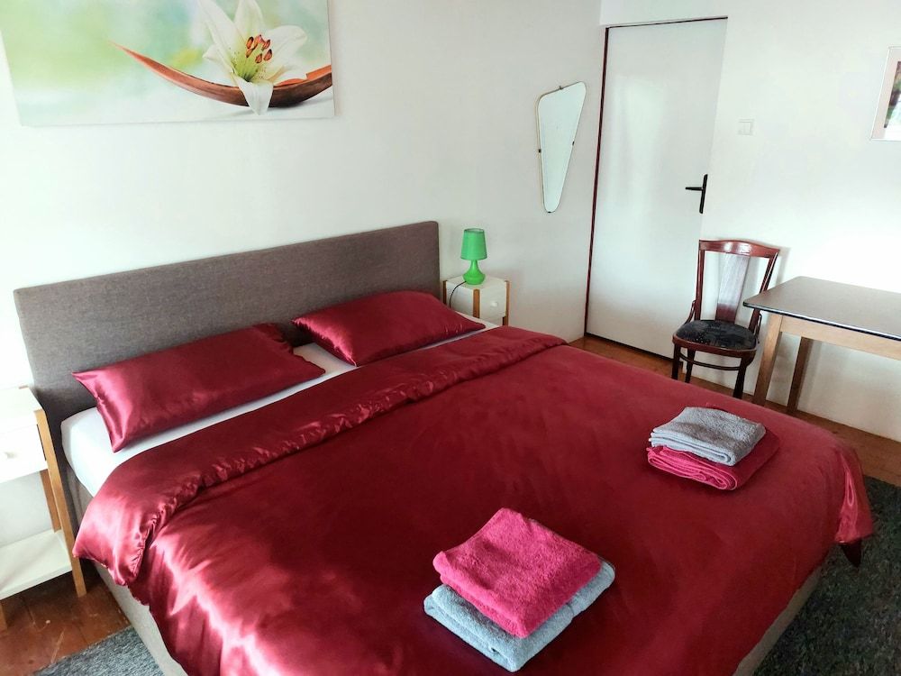 Gasthof Oberschmiede -1 estrelas em Auf der Wiese