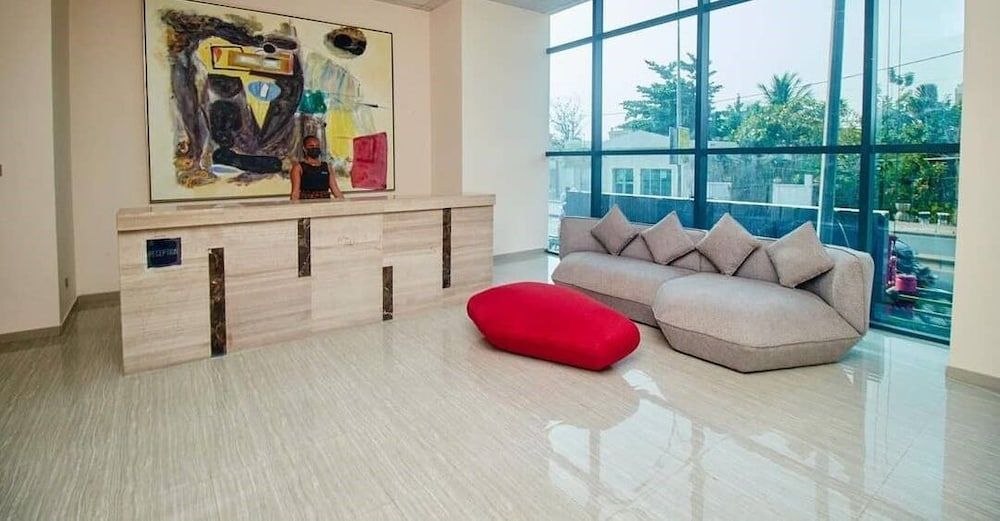 Cika Golden Hotel And Suites 3