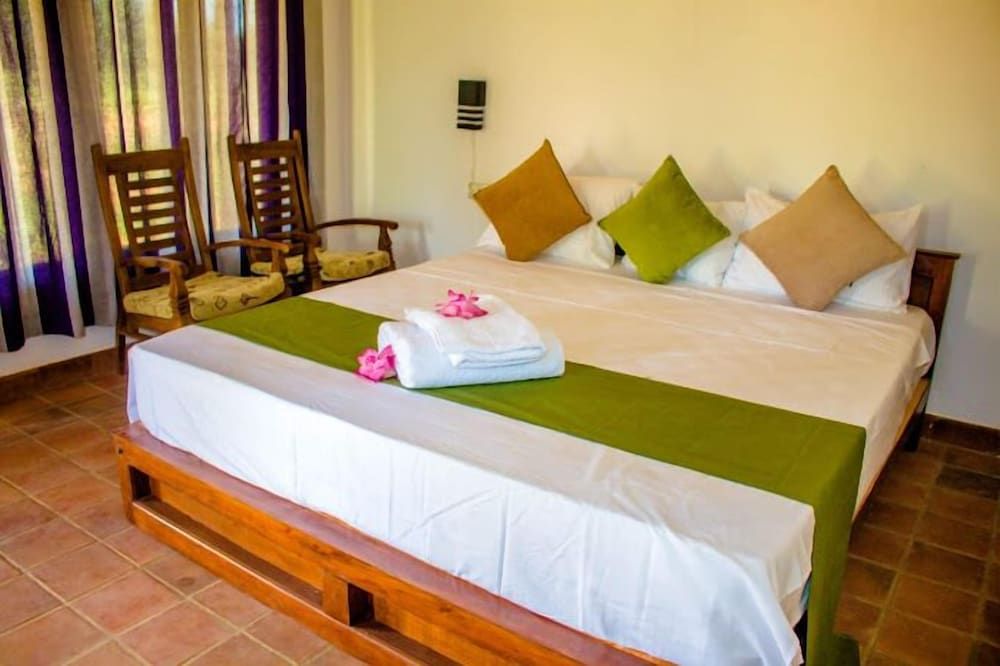 Tiara Elephant Lodge 2