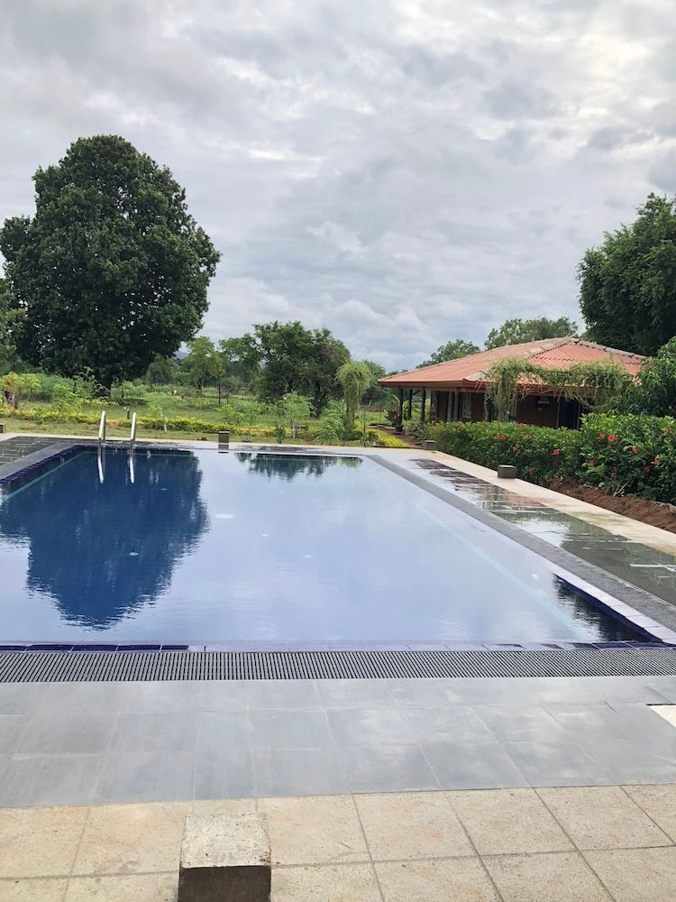 Tiara Elephant Lodge 3 estrelas em Habarana