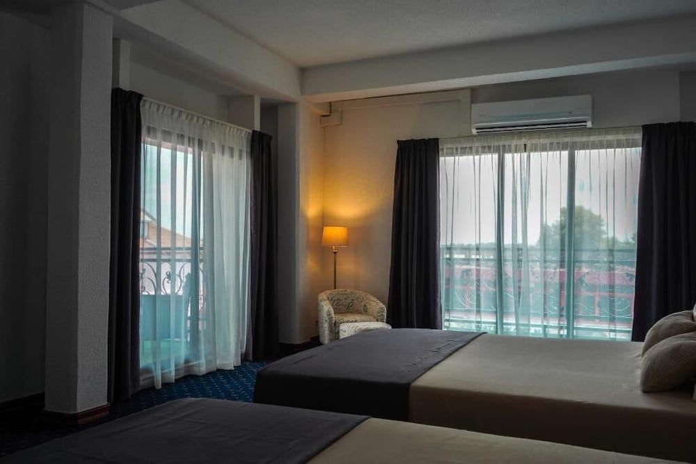 Royal Breeze Hotel Nv 4 estrellas en Paramaribo