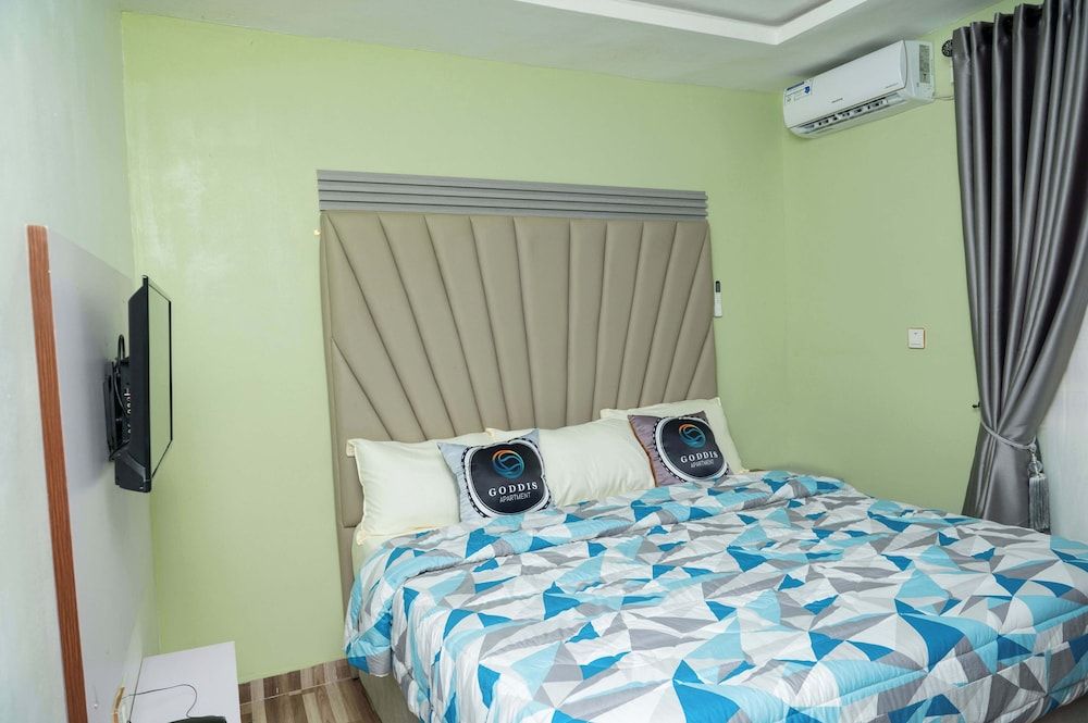 Goddis Apartments Ajah 3