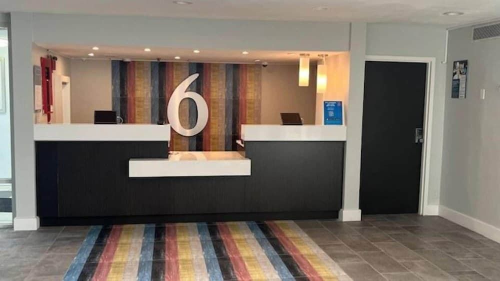 Studio 6 Suites Norcross, Ga 2