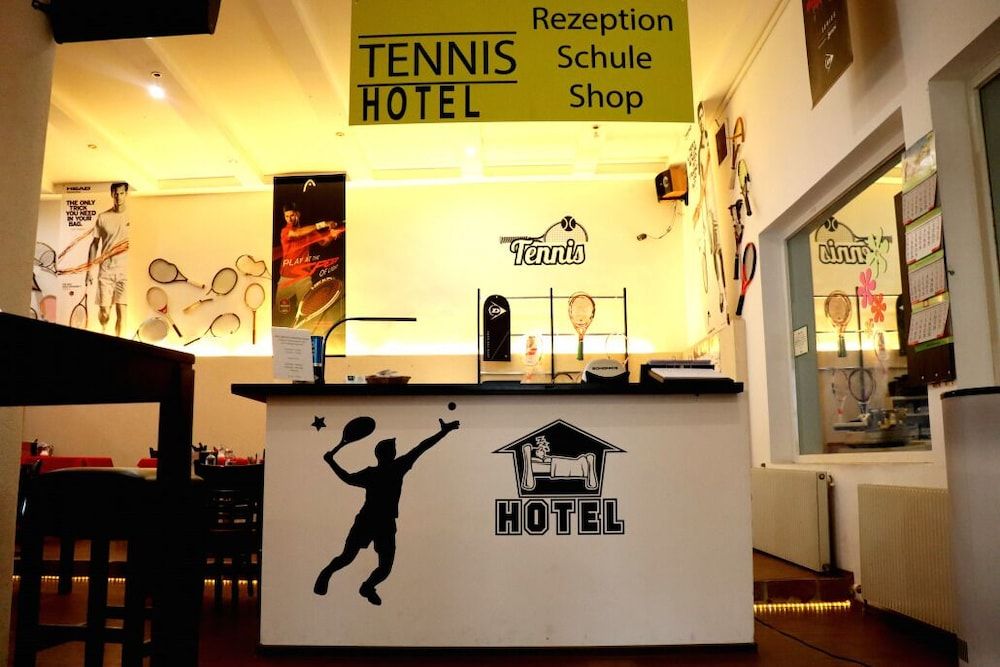 Hotel & Tenniscenter Khail 3 estrelas em Maria Lanzendorf