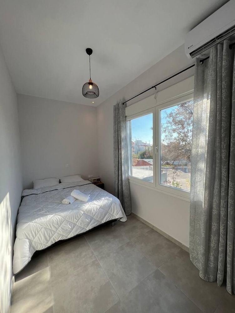 Elefsinian Mysteries Apartments 3