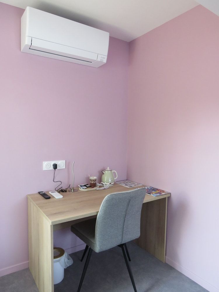 Hv Tel Les Jardins De Saulzet 3 estrelas em Romagnat