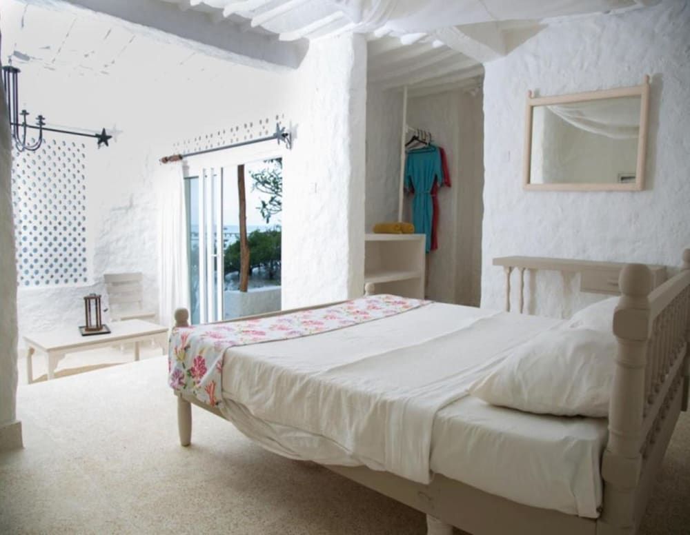 Shimoni Reef Lodge 3