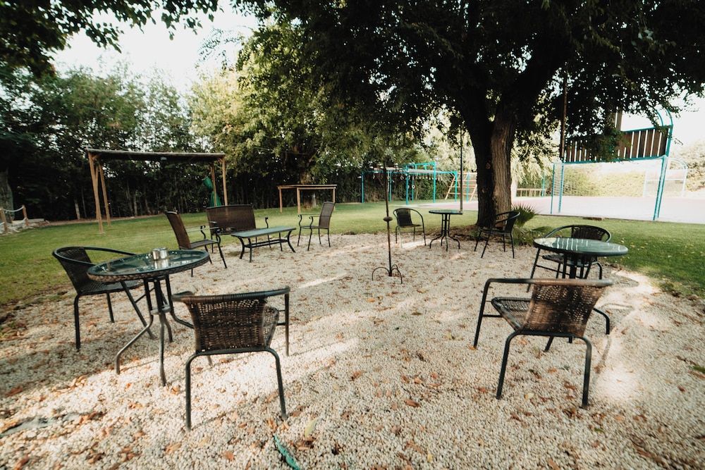 Albergue Multiaventura Active Andalucia -1 estrellas en Almodóvar del Río