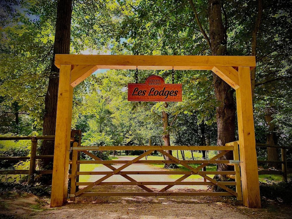 Hôtel Les Lodges De Vaugrigneuse 2