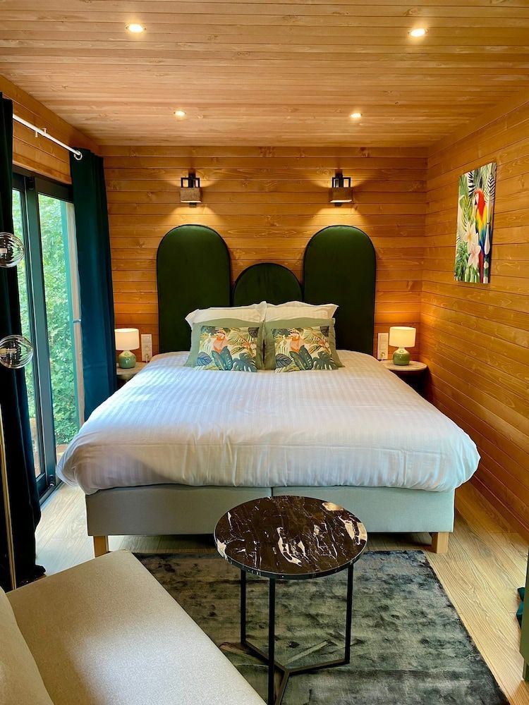 Hôtel Les Lodges De Vaugrigneuse 3