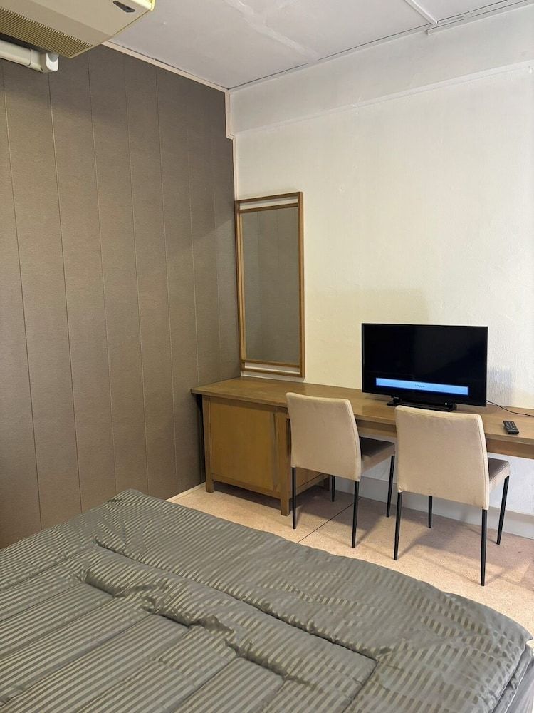 Ther Bangkoknoi Hotel 3