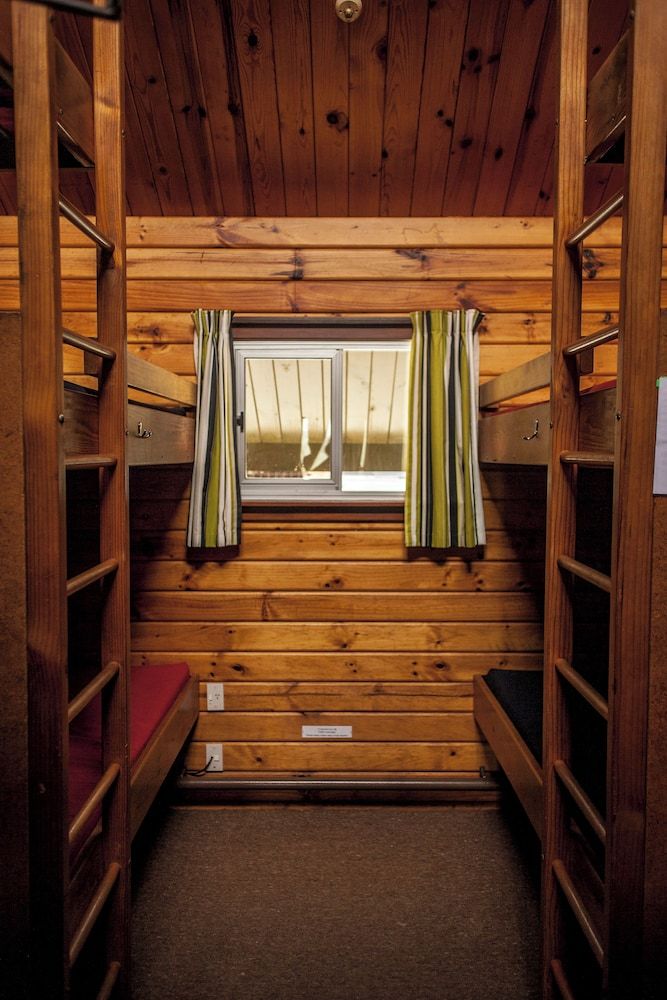 Forest Lodge 2
