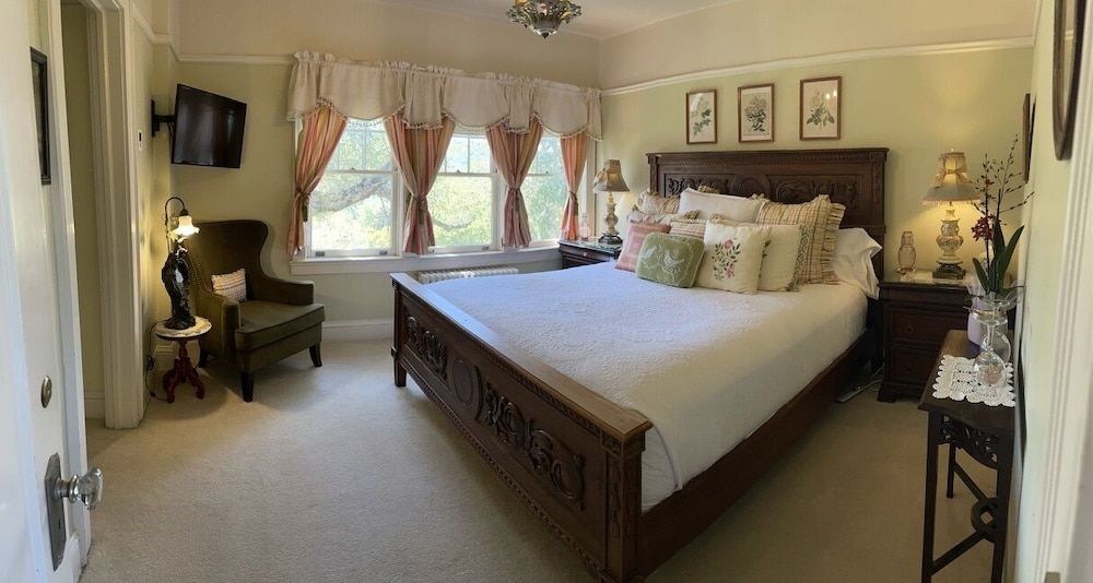 The Inn on Knowles Hill 3