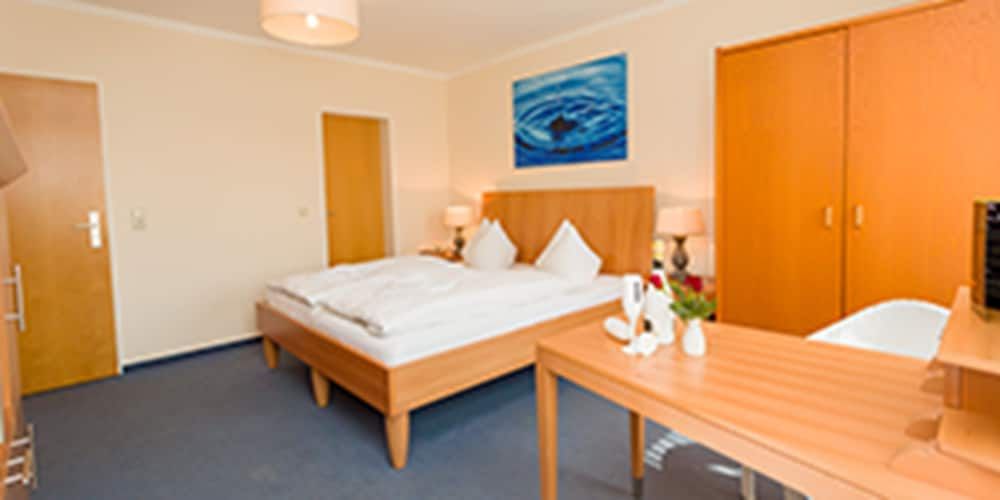 Hotel Restaurant Am Bodden 2