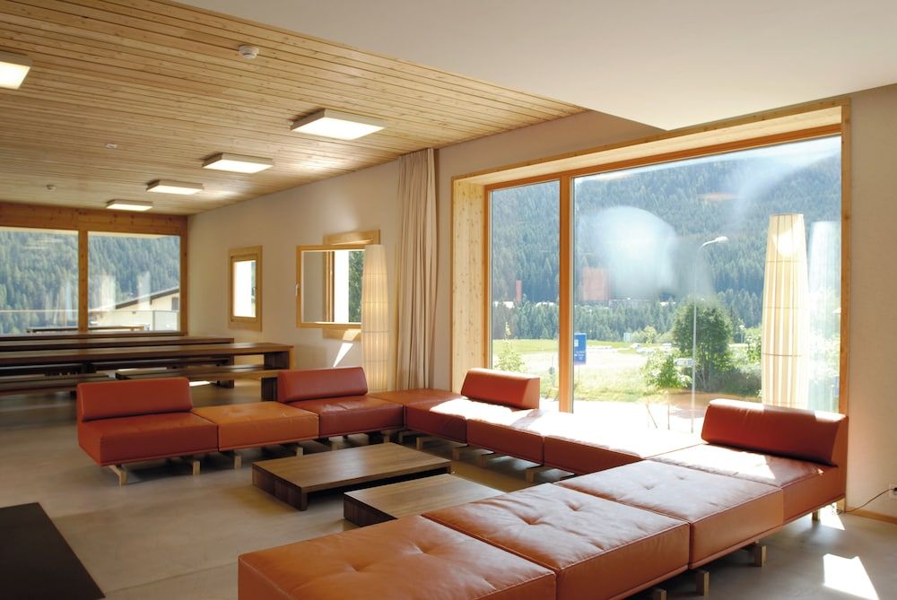 Youth Hostel Scuol 3