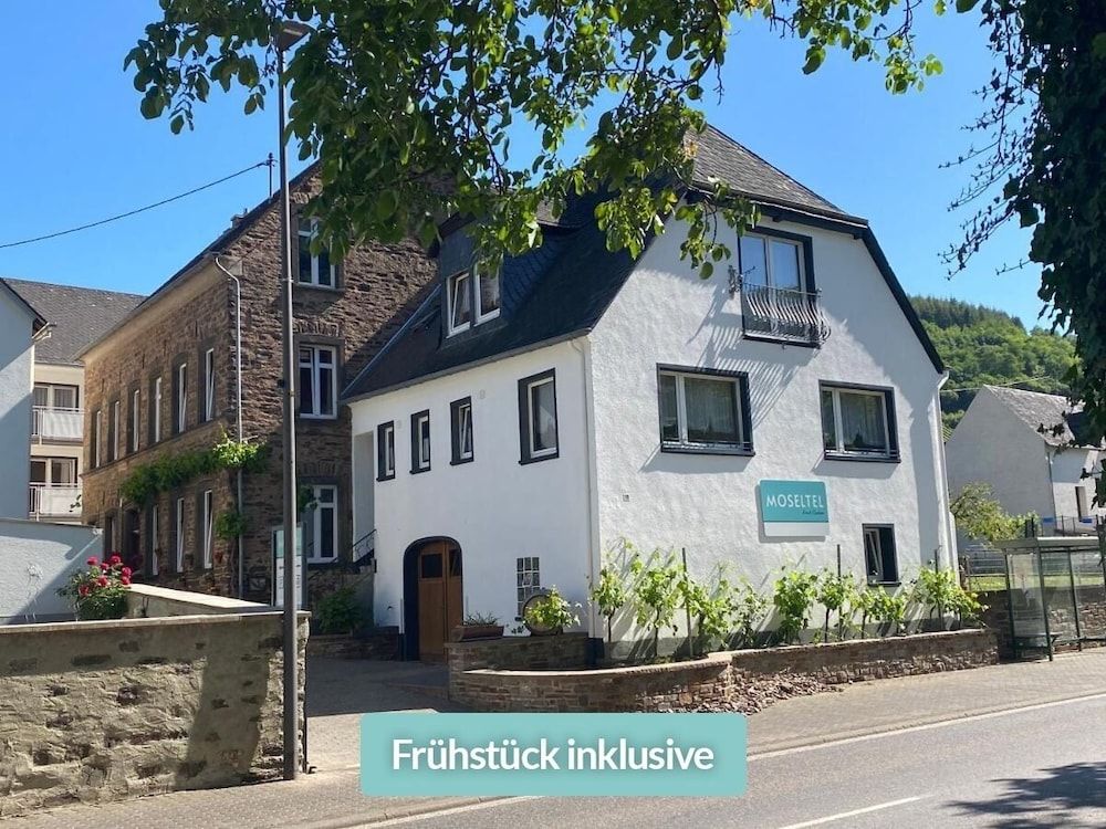 Moseltel Ernst Cochem -1 estrelas em Ernst