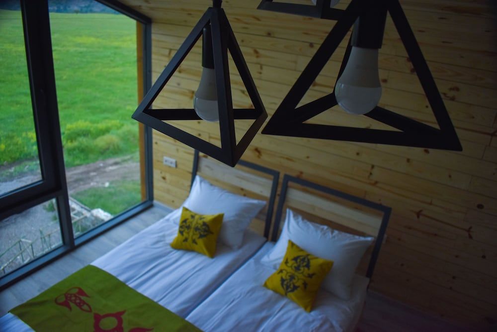 Kaghni -1 étoiles à Dsegh