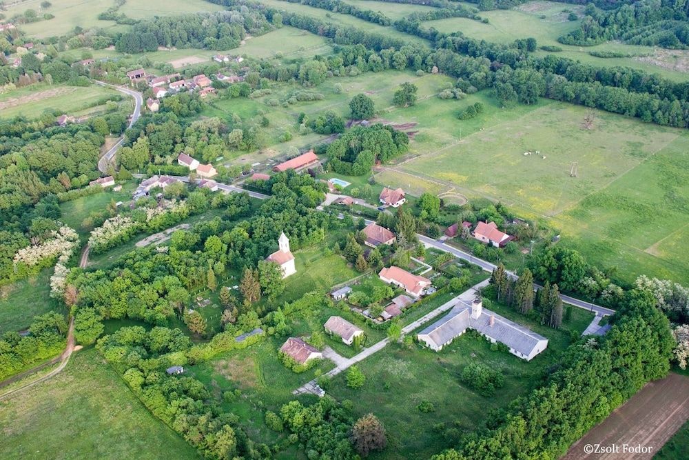 Kerca Bio Farm -1 estrelas em Kercaszomor