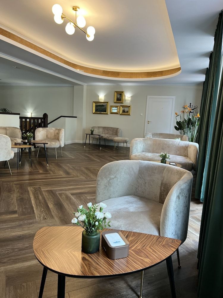 Mleczarnia Hotel Restauracja 3