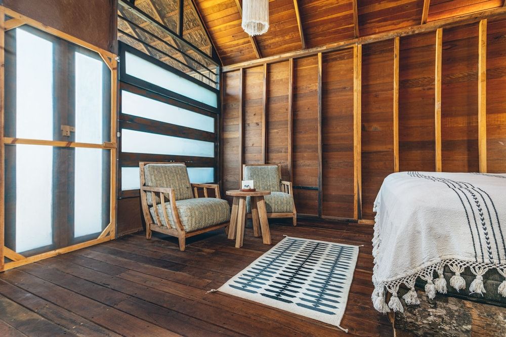 Embajada Universal By La Eufemia Group 3