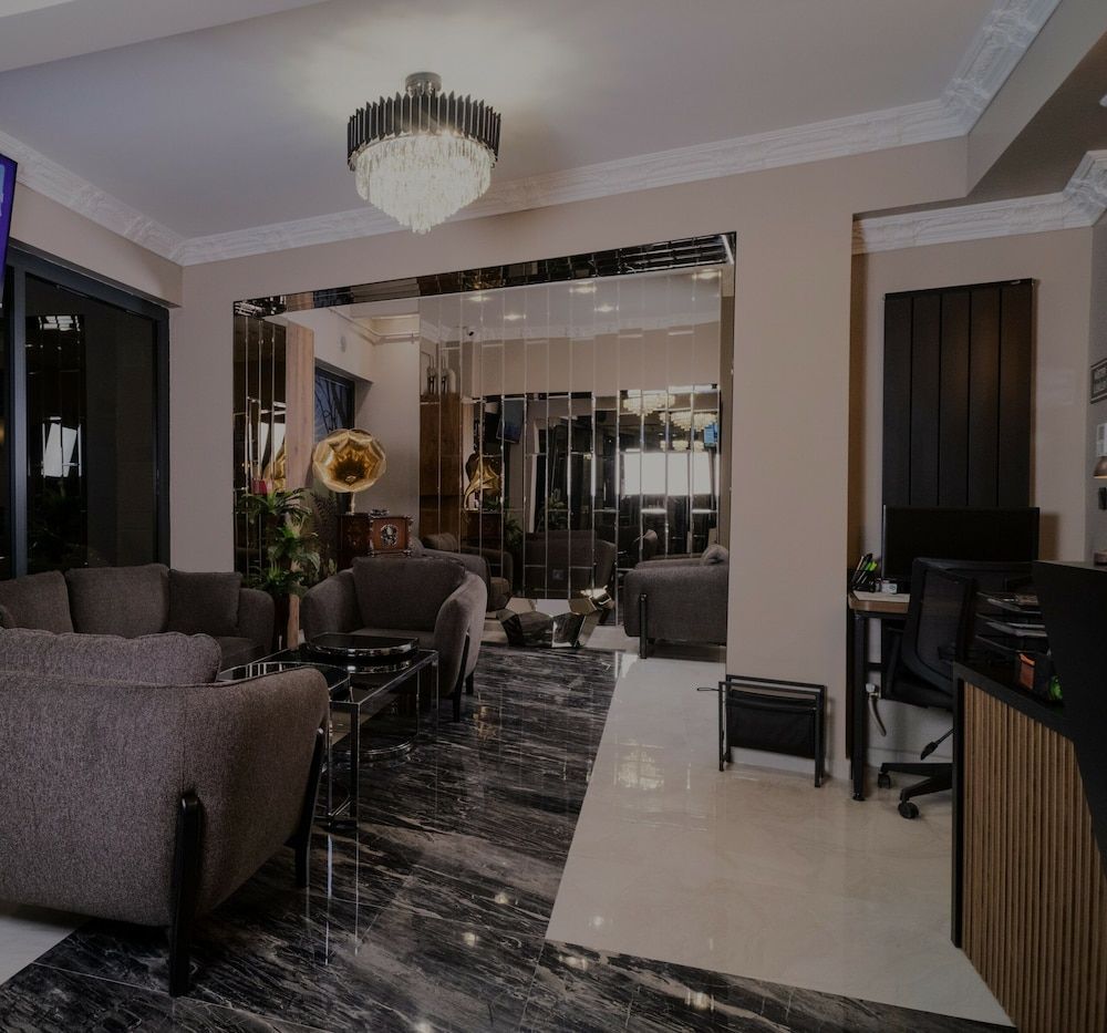 Grand Clover Hotel 2