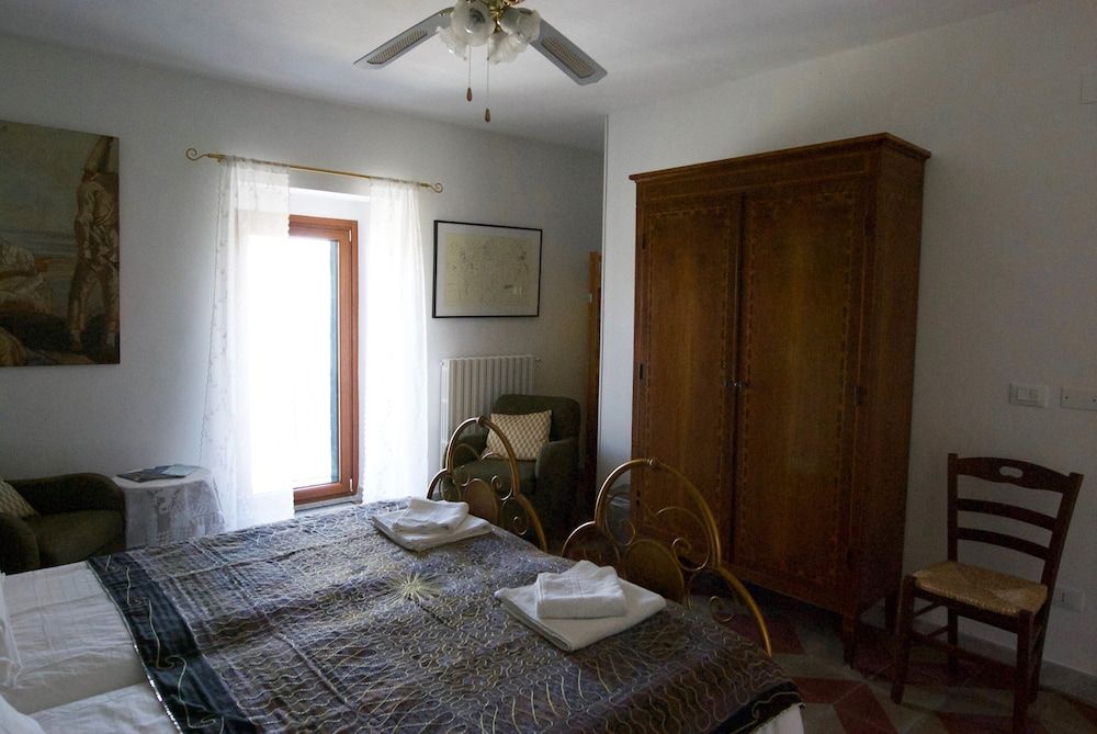 Art & Breakfast -1 estrelas em Ripabottoni