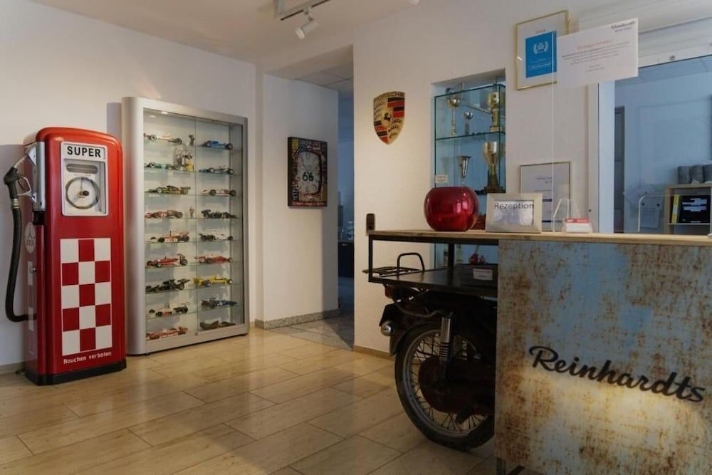 Reinhardts Garni Automobilia Hotel -1 estrelas em Bietigheim-Bissingen