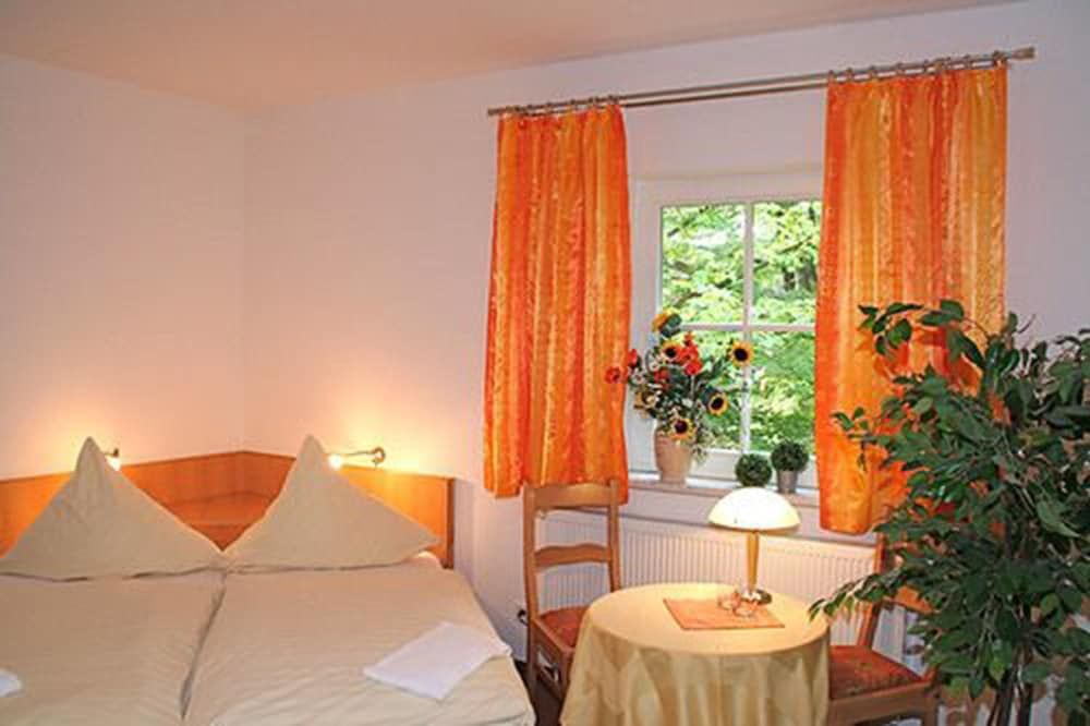 Landgasthof Neue Schänke Hotel 3