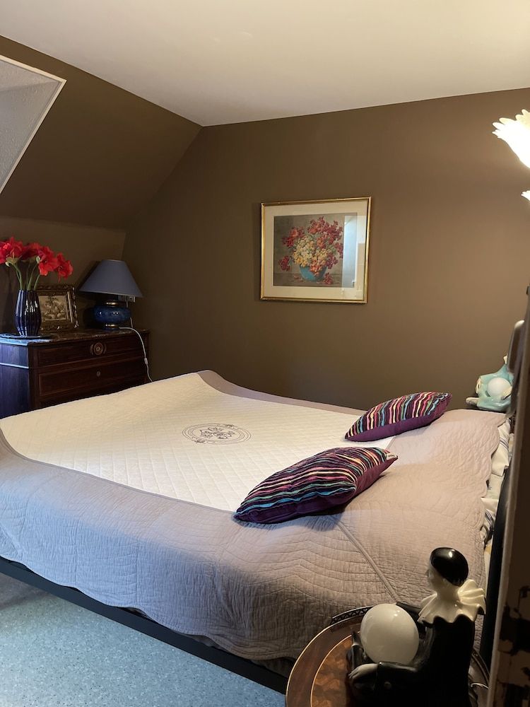 Hôtel bar b’rock -1 estrelas em Saint-Martin-sous-Vigouroux