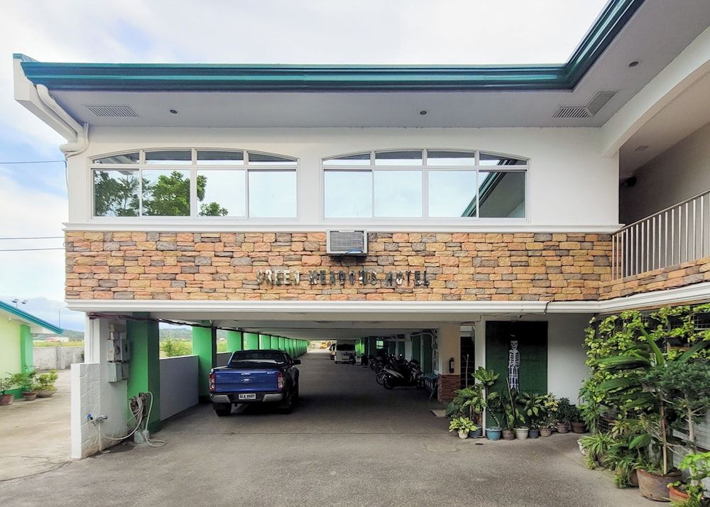 Green Meadows Hotel & Restaurant By Zuzu 2