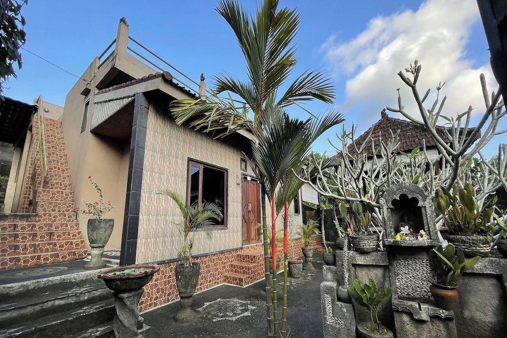 Mongan Homestay Beside The Belulang Hot Spring -1 estrelas em Penebel