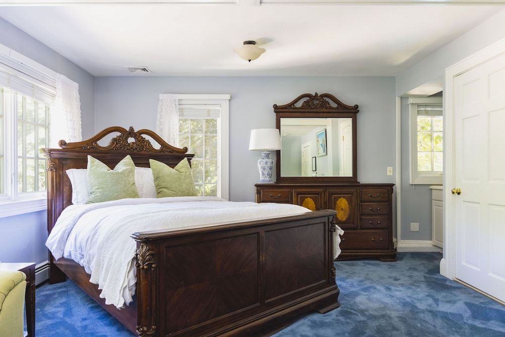 The Villa Bed & Breakfast 3