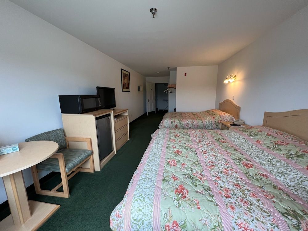 Red Bud Country Inn 2