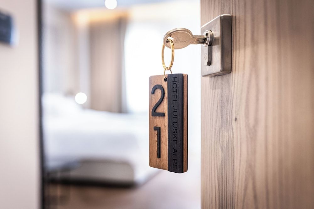 Hotel Julian Alps 4 estrelas em Zgornje Gorje