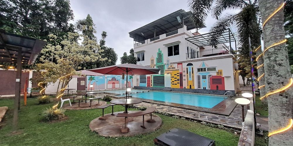 Villa Zam Zam By Zuzu -1 estrelas em Puncak