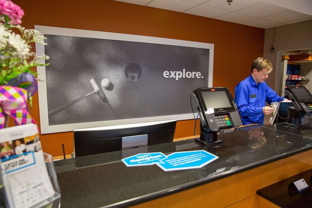 Hampton Inn & Suites Grenada 3