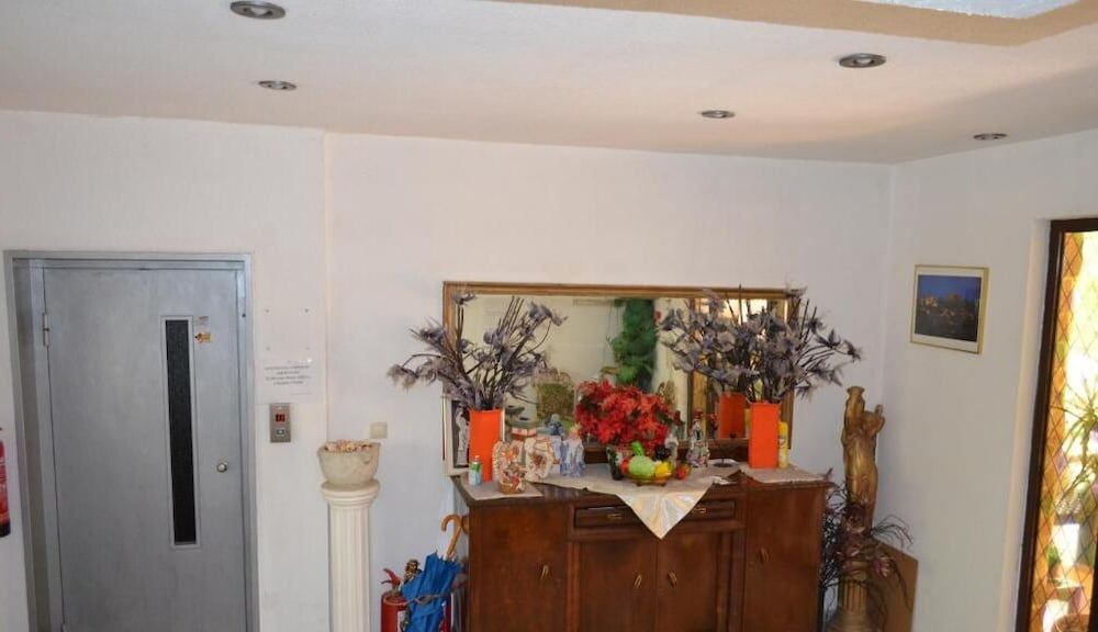 Apartments Zoumperi 3