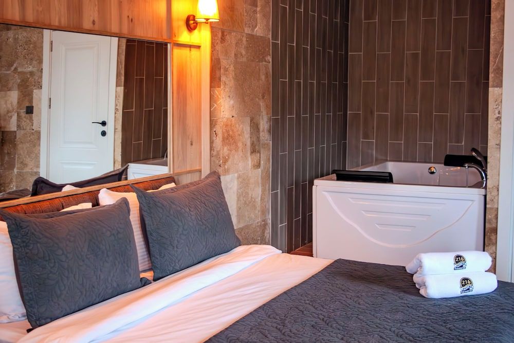 216 North Hotel & Wellness-Spa 2