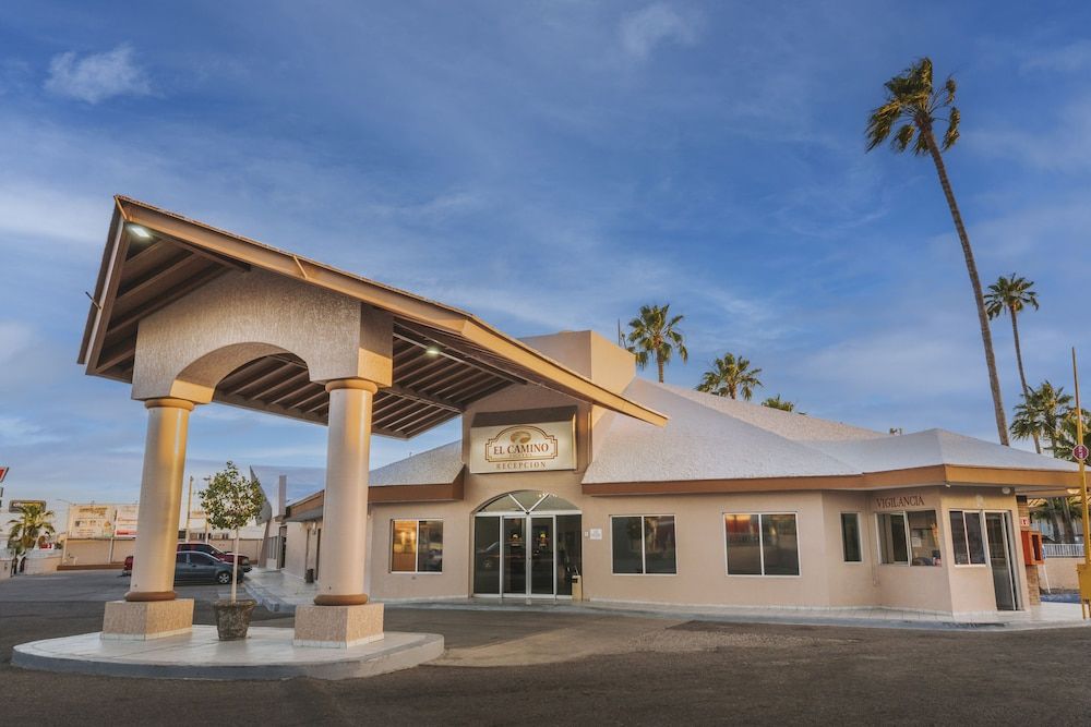 El Camino Hotel & Suites 4 étoiles à Heroica Caborca