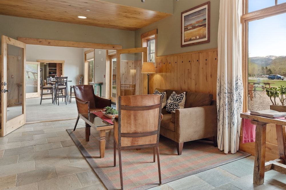 The Lodge At Bronze Buffalo Ranch 3