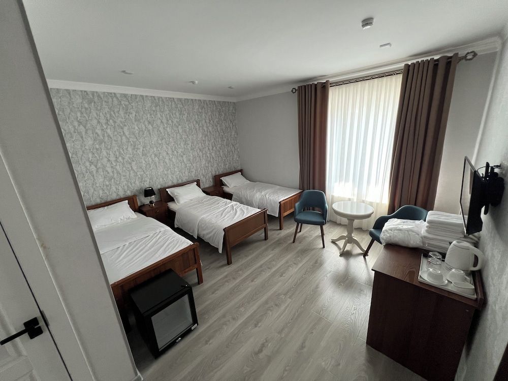 Dsf Garden Hotel -1 stelle a Yakkasaray