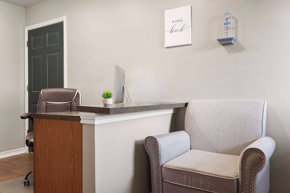 Eagle's Den Three Rivers Texas a Travelodge by Wyndham 2