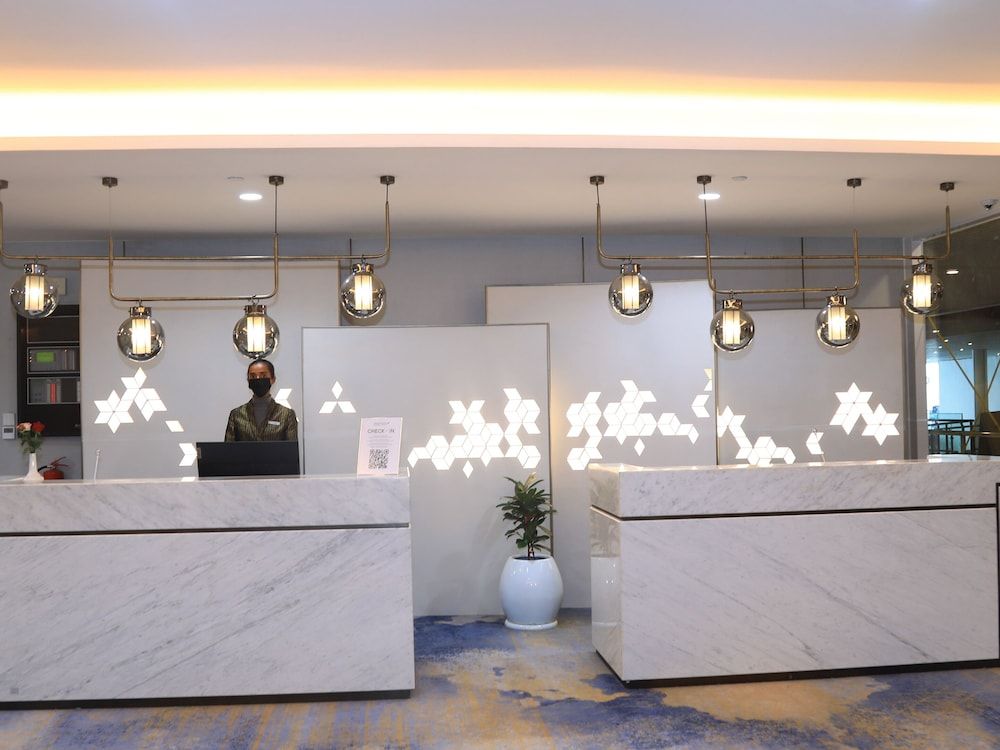 Skylight In-terminal Hotel 3