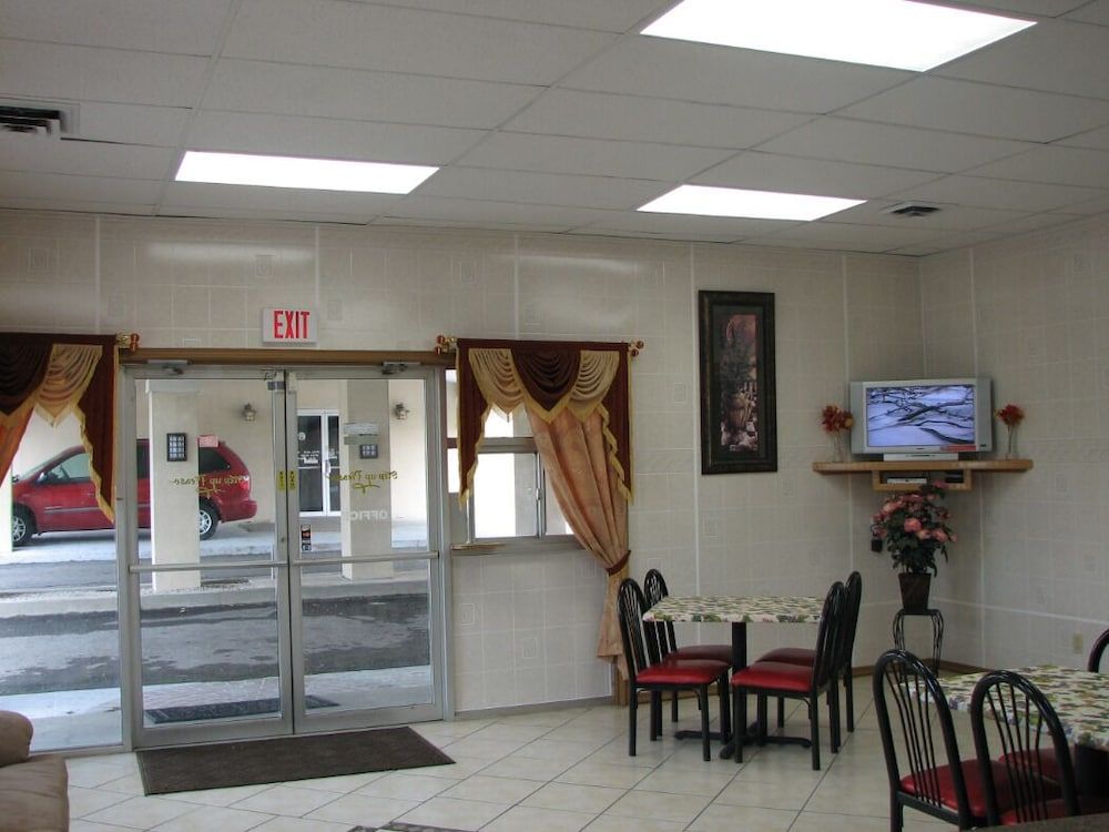 The Hastings Inn Parsons 2