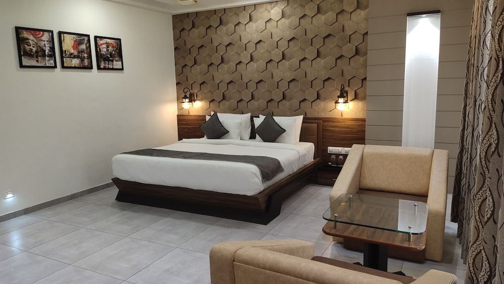 Lords Eco Inn Morbi 2